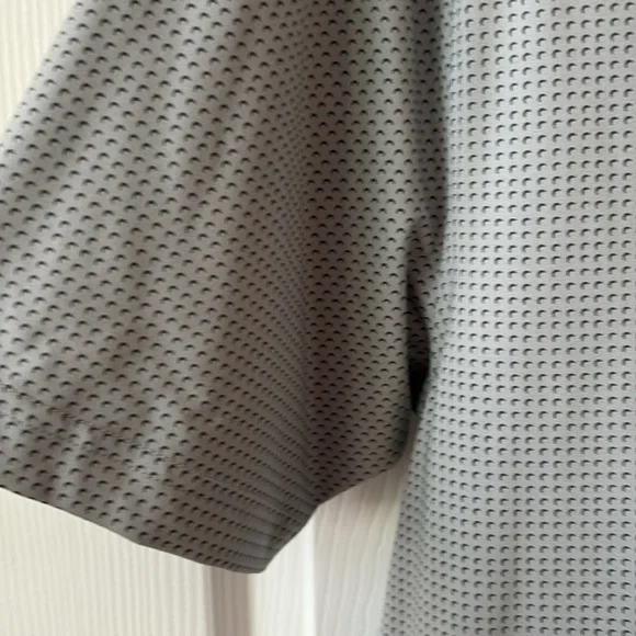 UNDER ARMOUR Men’s Shirt - Picture 3 of 7